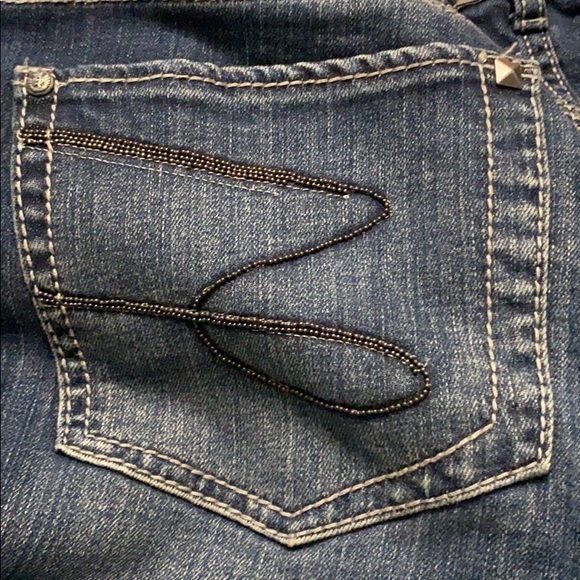 Distressed Seven 7 Jeans - Picture 9 of 9